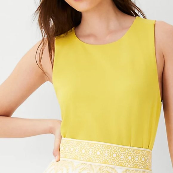 Cross Back Shell Top - Picture 2 of 2